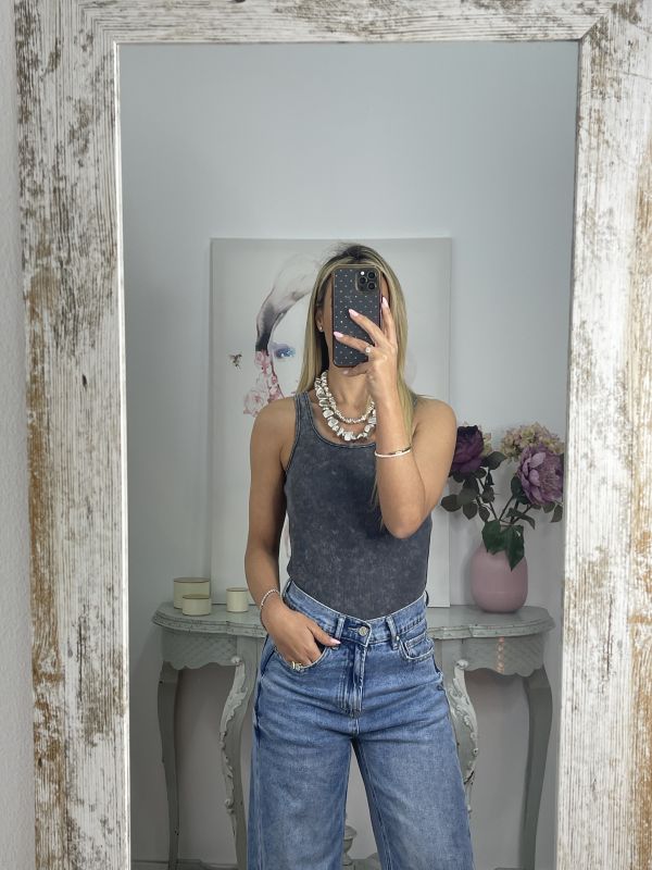 Body efecto desgastado negro