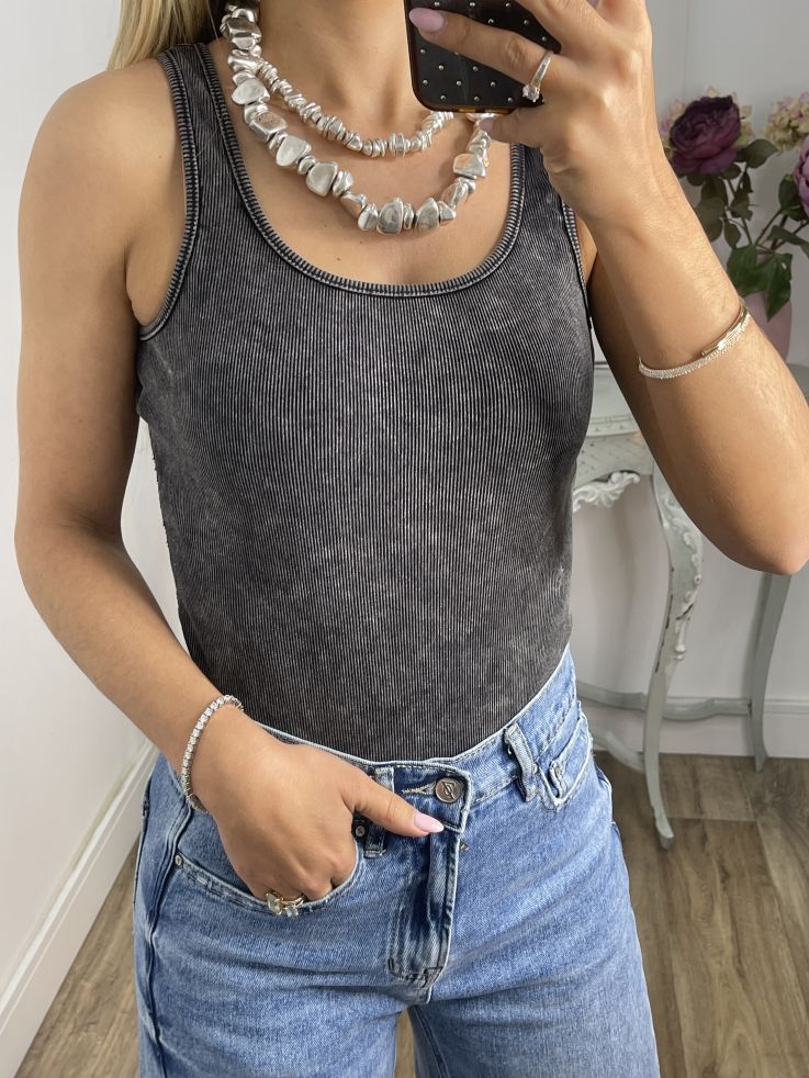 Body efecto desgastado negro