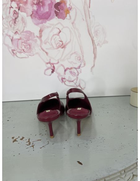 Zapatos burdeos