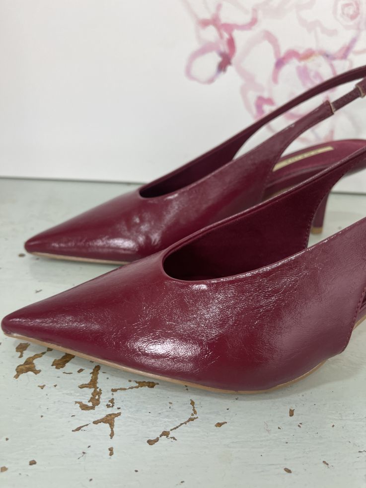 Zapatos burdeos