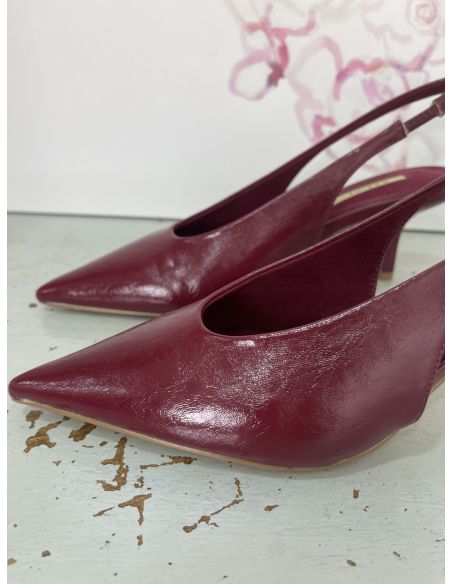 Zapatos burdeos