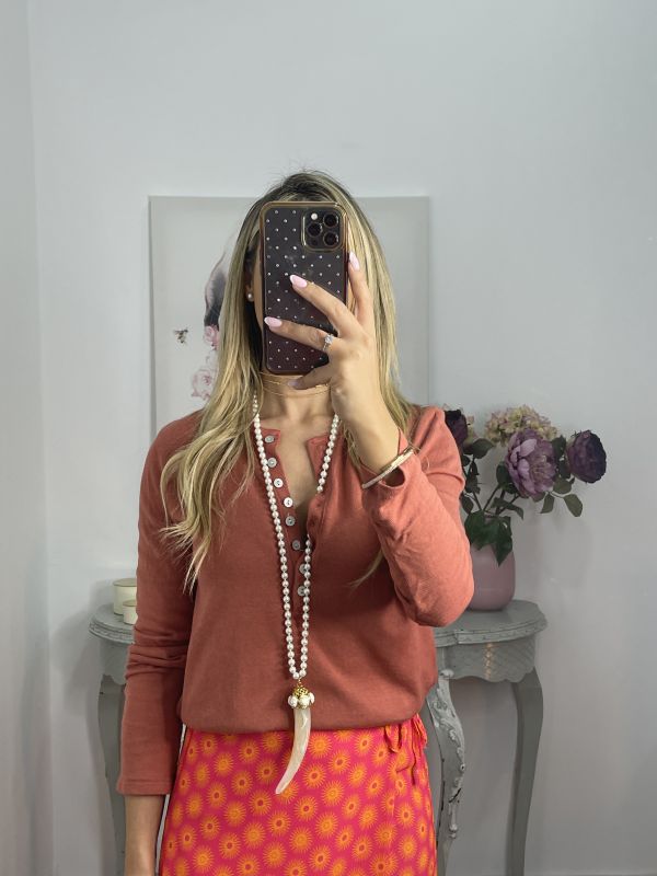 Camiseta algodón botones teja