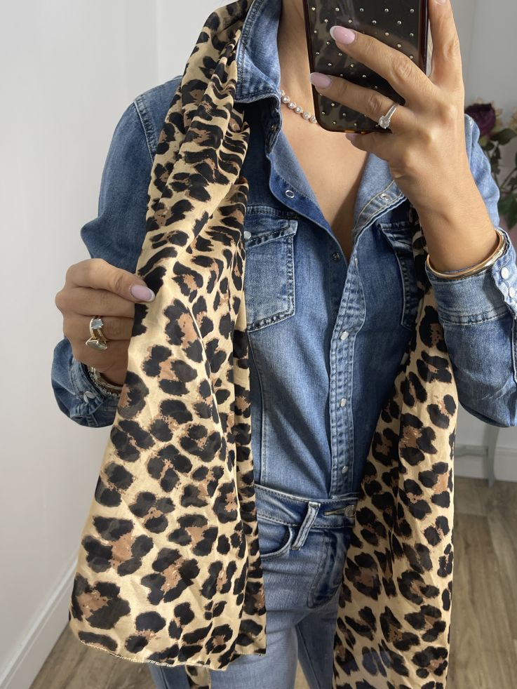 Pañuelo grande print camel