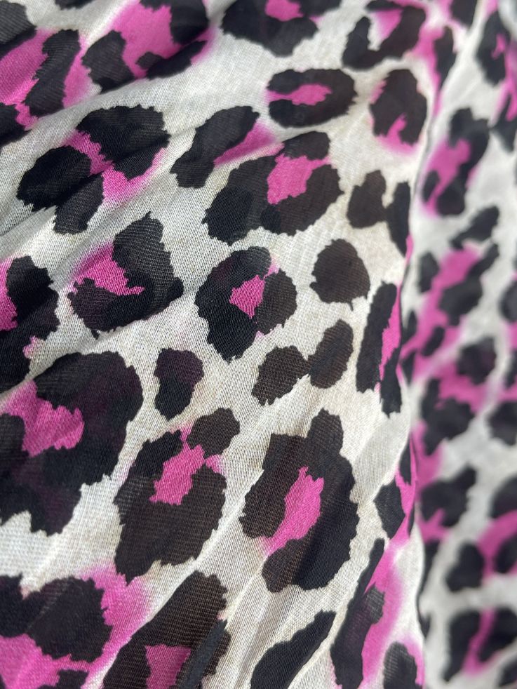 Pañuelo grande print rosa