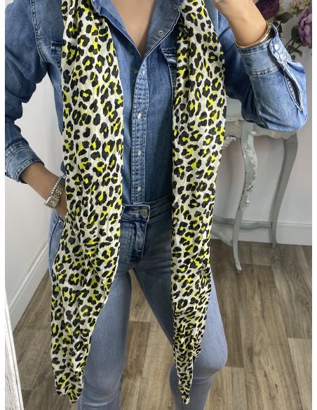 Pañuelo grande print amarillo