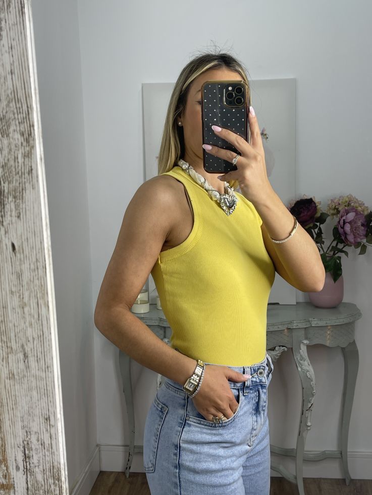 Camiseta olímpica efecto desgastado amarillo