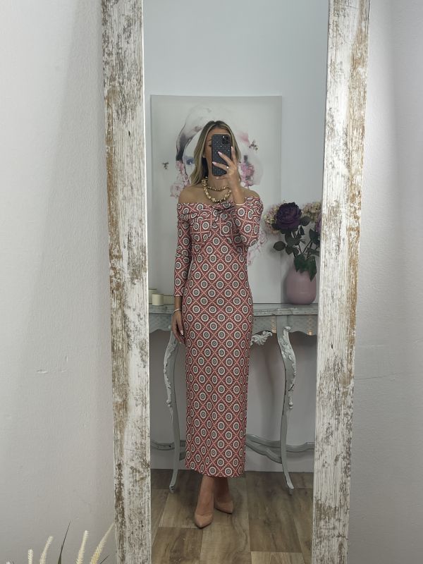 Vestido Lucrecia fondo rosa