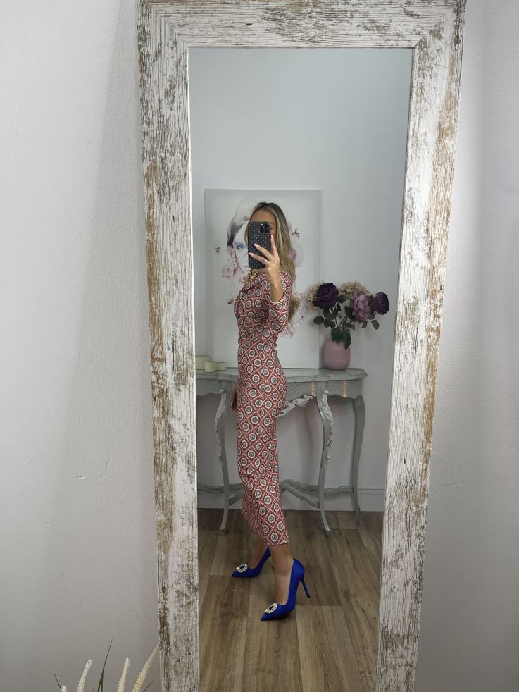 Vestido Lucrecia fondo rosa