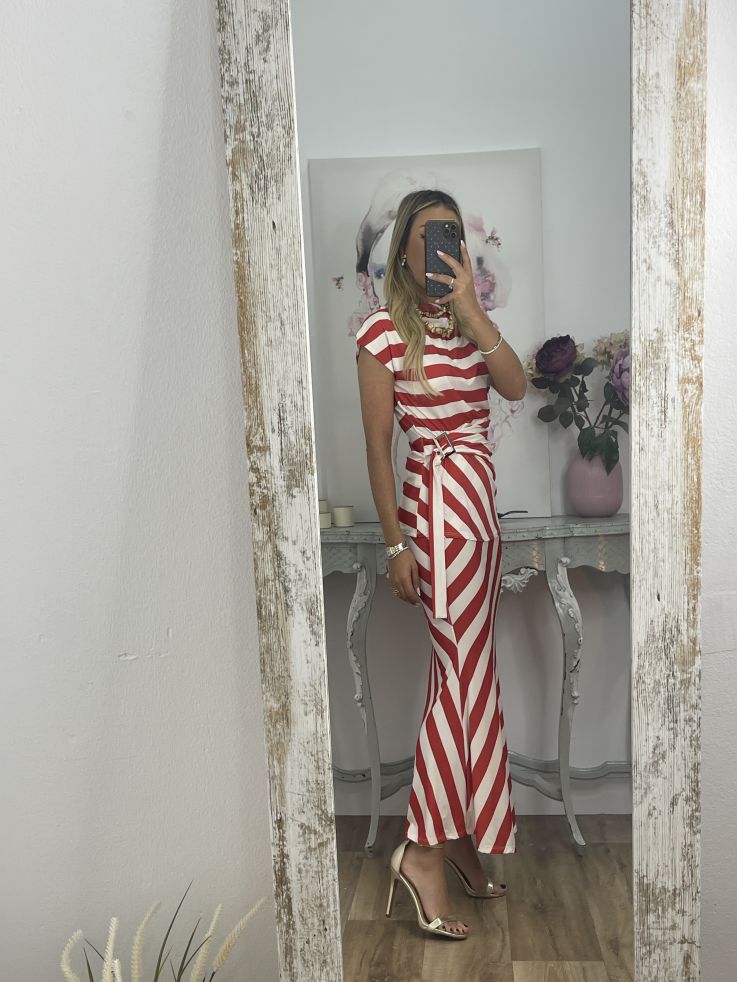 Conjunto Cebrián de rayas rojo