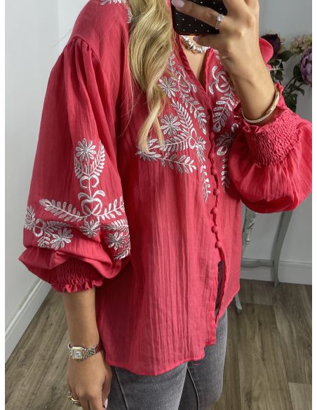 Camisa fresa con bordado plateado