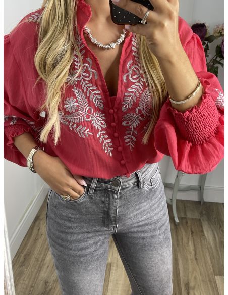 Camisa fresa con bordado plateado