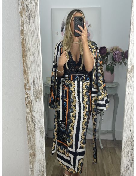 Conjunto plumas kimono y falda negro