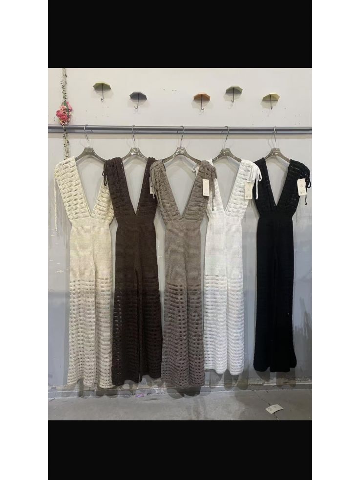 Mono de hilo calado negro