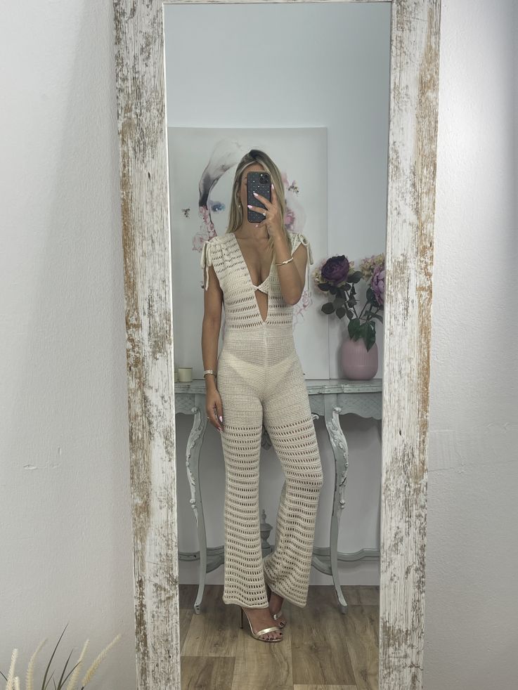 Mono de hilo calado beige