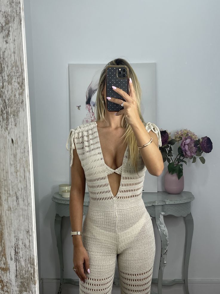 Mono de hilo calado beige