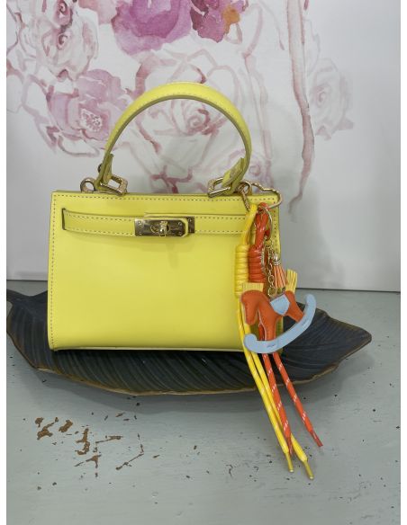 Charms caballo naranja