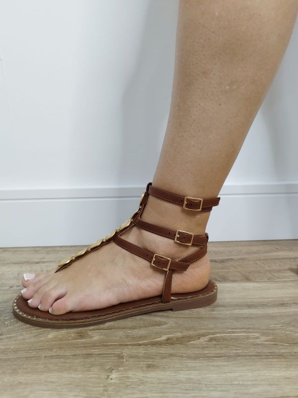 Sandalia romana alta camel