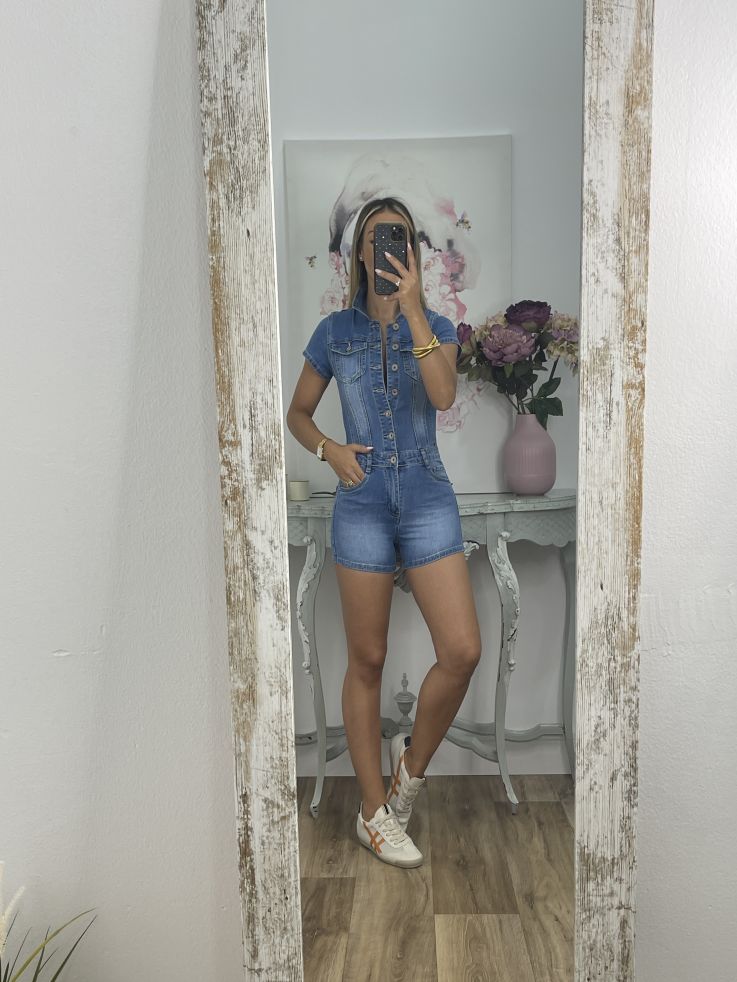 Mono vaquero corto ajustado