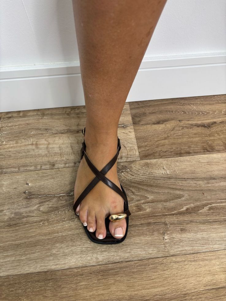 Sandalia Cruz chocolate