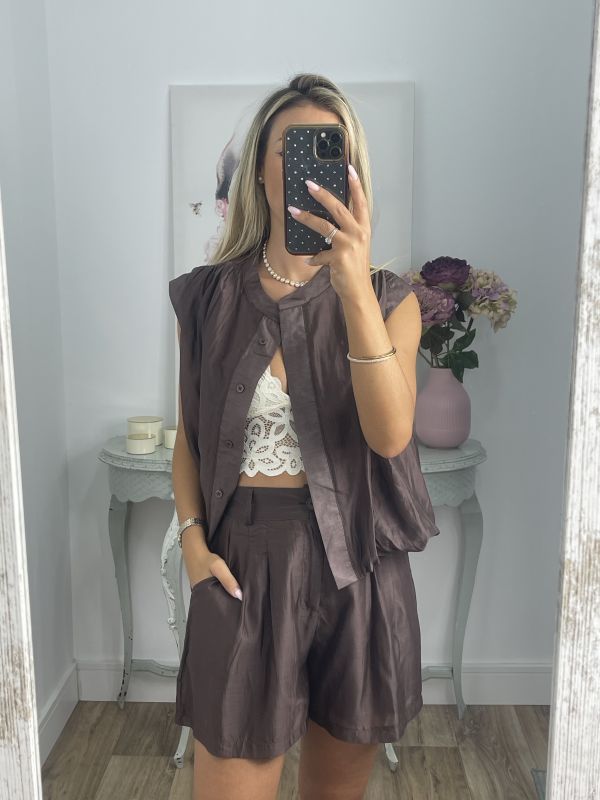 Chaleco tipo globo chocolate