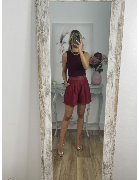 Top burdeos bajo asimétrico