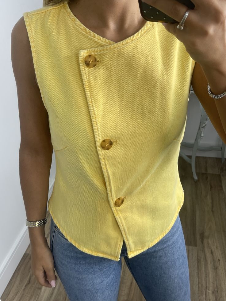 Chaleco vaquero amarillo