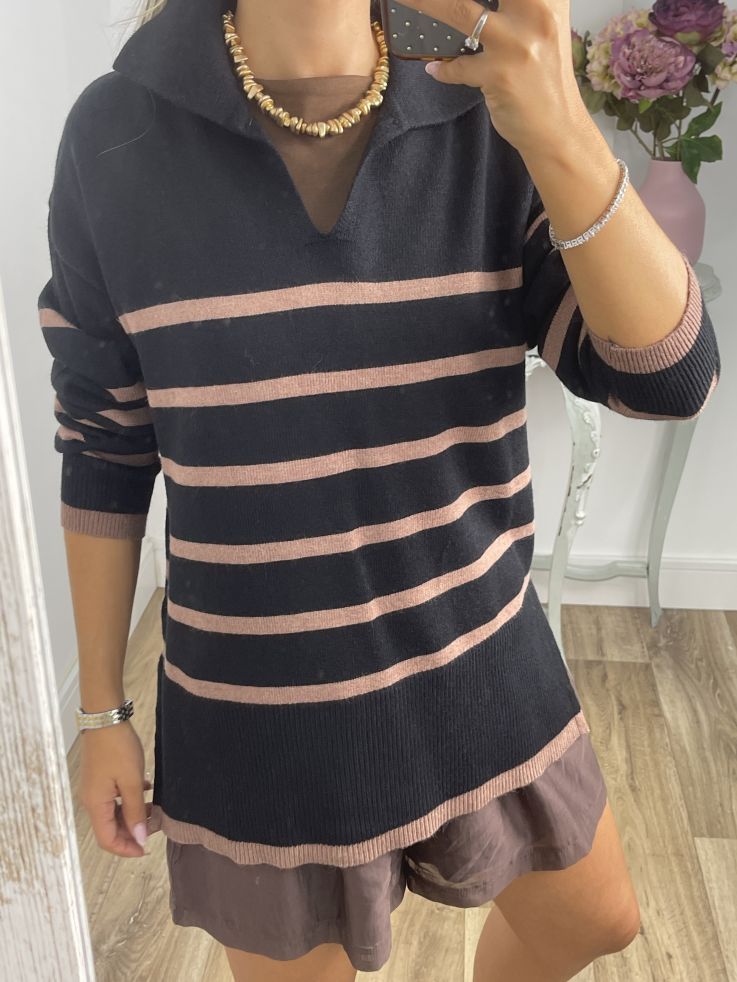 Jersey tipo polo negro y camel