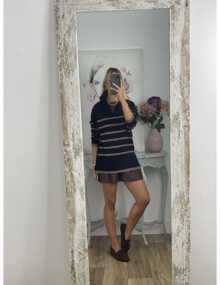 Jersey tipo polo negro y camel