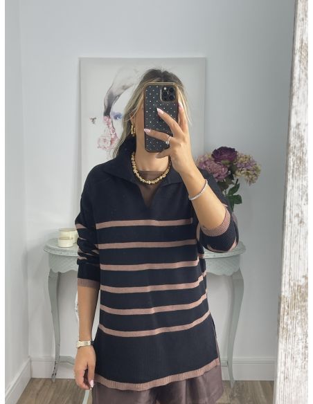 Jersey tipo polo negro y camel