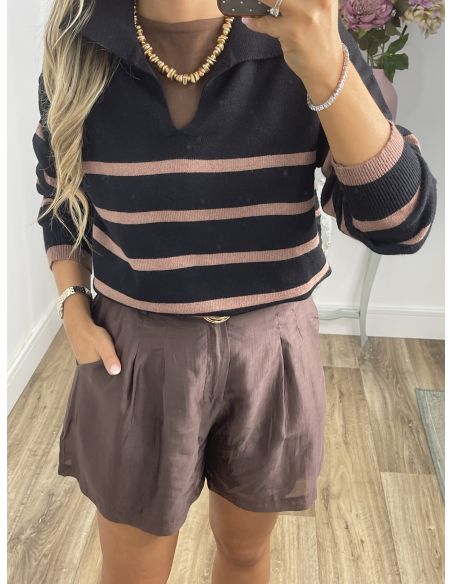 Jersey tipo polo negro y camel