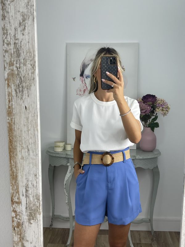 Camiseta Básica blanca cuello a la caja