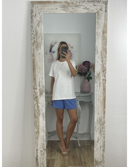 Camiseta Básica blanca cuello a la caja