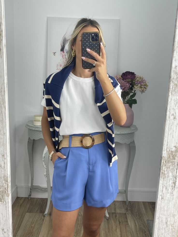 Camiseta Básica blanca cuello a la caja