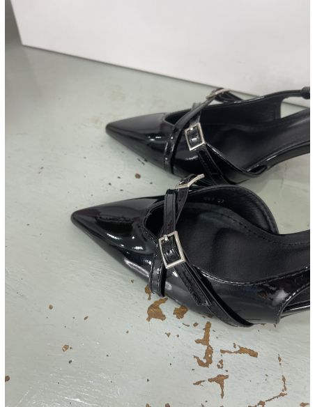 Zapatos destalonado charol negro
