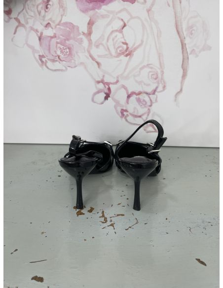 Zapatos destalonado charol negro