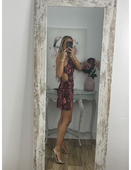 Vestido con frunce en la cintura