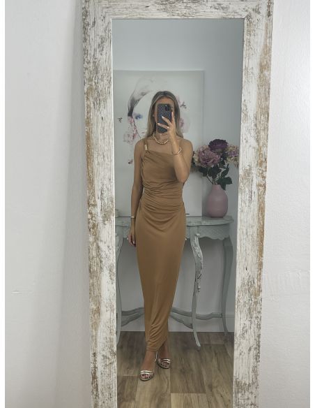 Vestido camel con detalle dorado