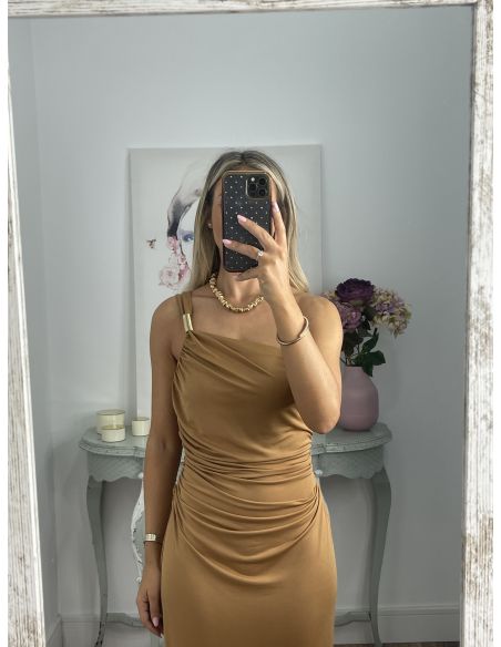 Vestido camel con detalle dorado