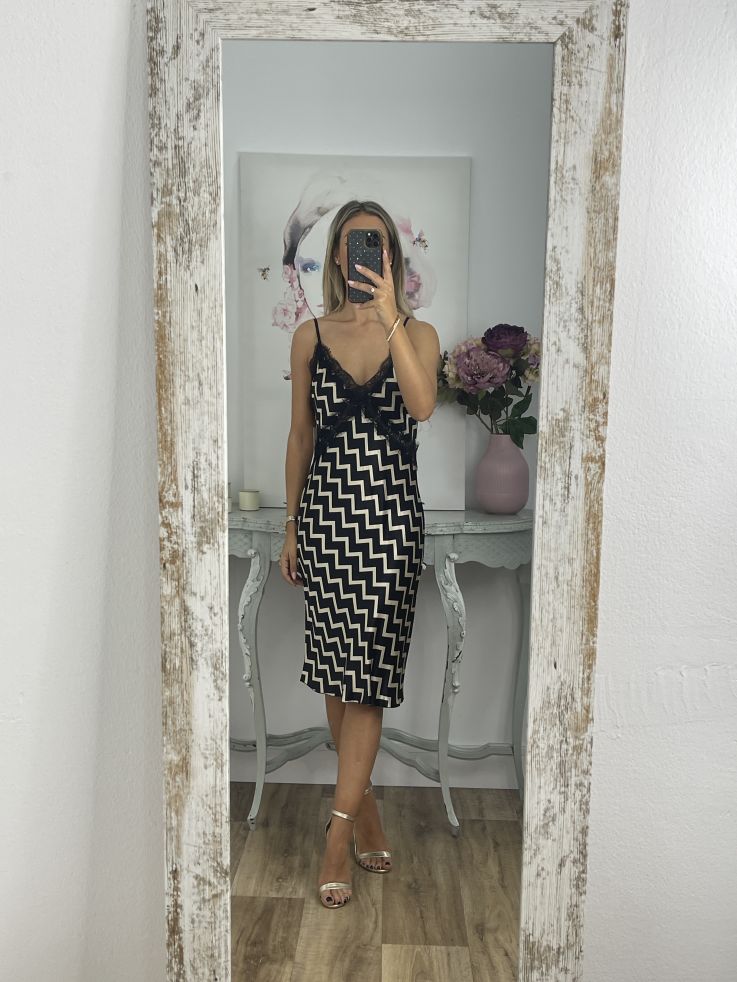Vestido satinado zigzag