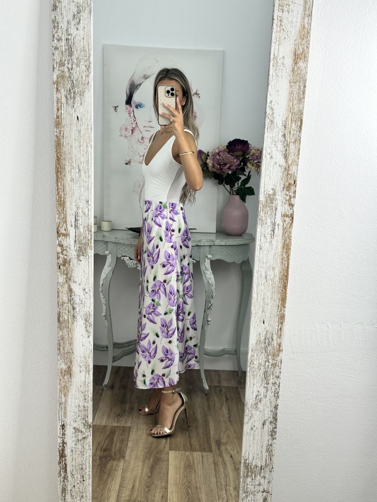 Falda de flores satinada malva