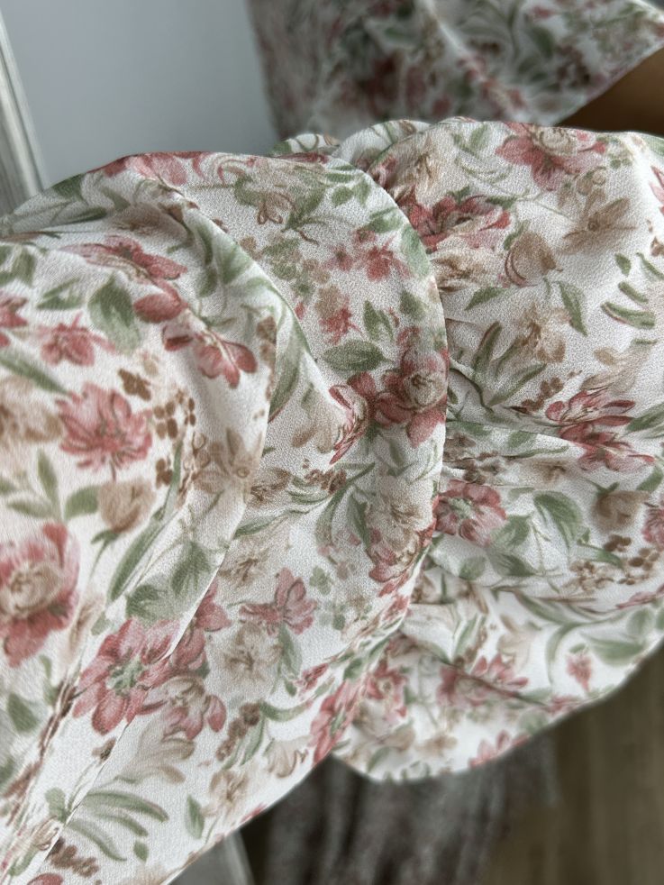 Vestido Caléndula de flores rosa