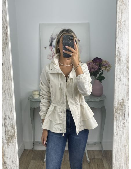 Cortavientos beige volantes