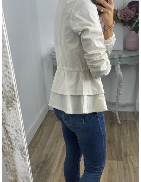 Cortavientos beige volantes