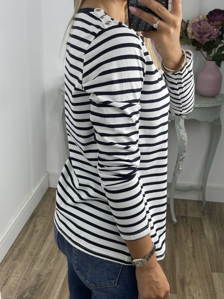Camiseta de rayas blanca con botones