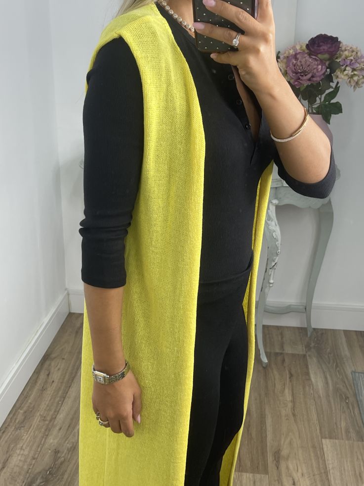 Chaleco Carmen de hilo amarillo
