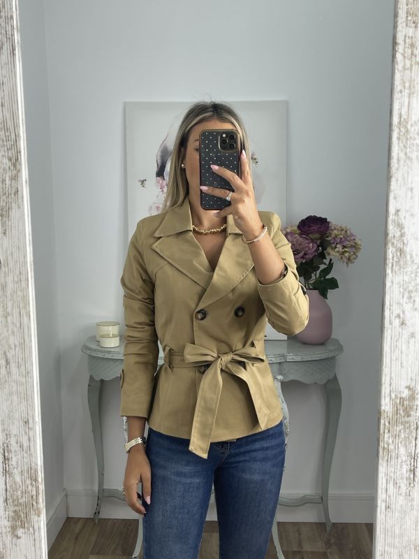 Gabardina corta montada camel