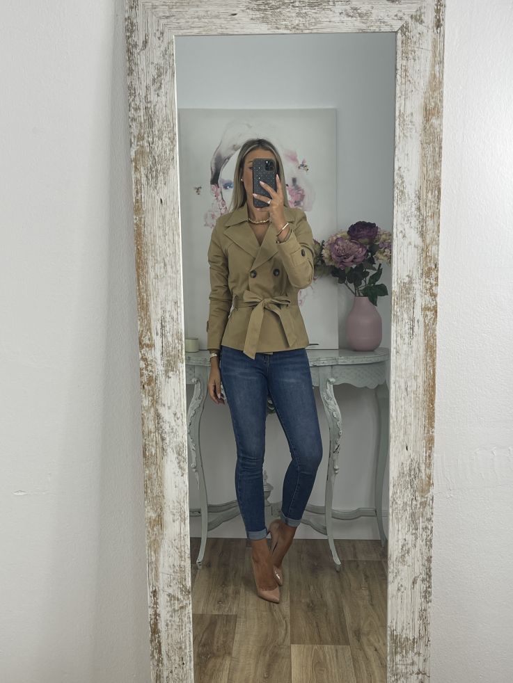 Gabardina corta montada camel