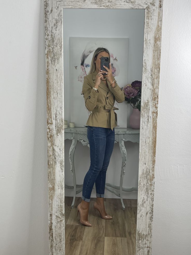 Gabardina corta montada camel