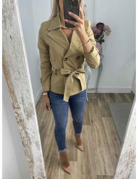 Gabardina corta montada camel