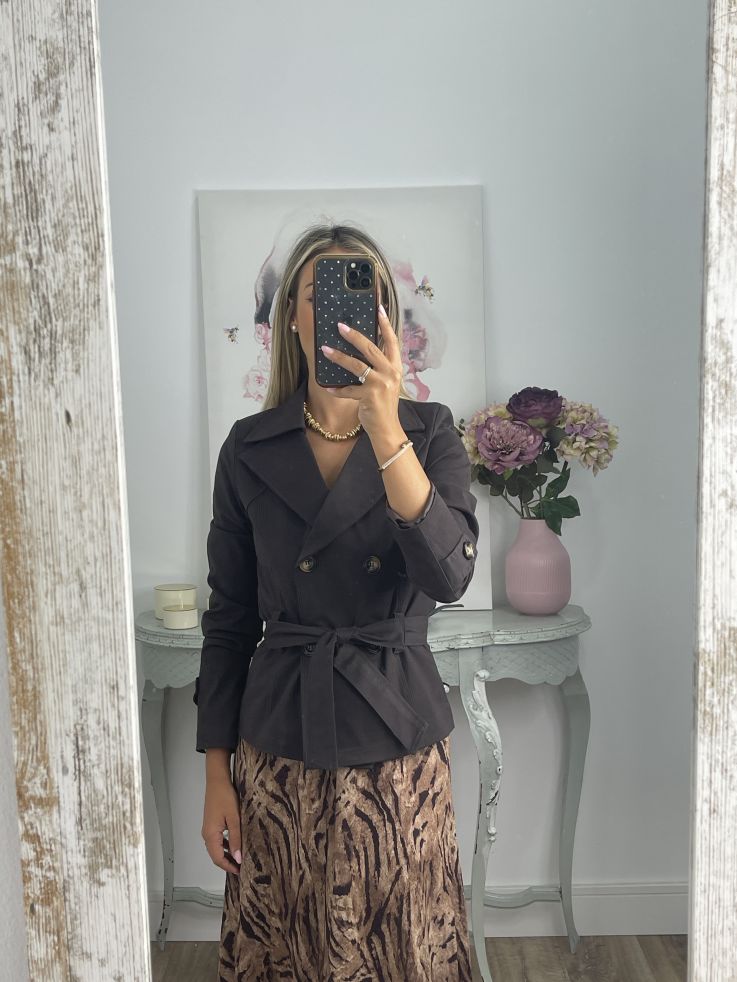 Gabardina corta montada chocolate